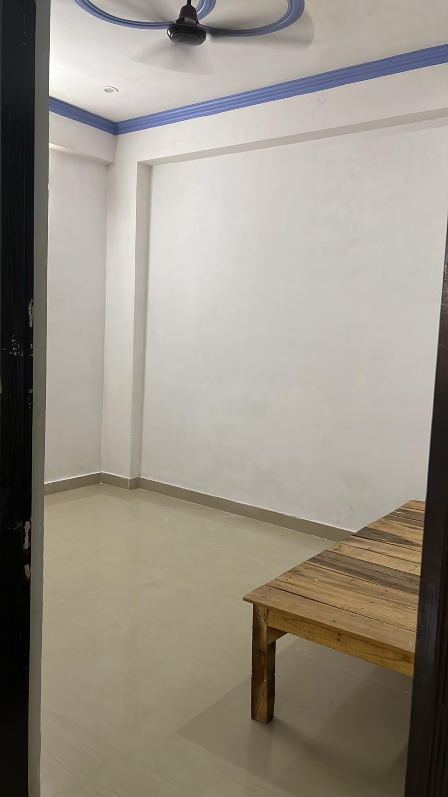 1 BHK Semi-Furnished Flat for Rent in Surendra Nagar, Lucknow