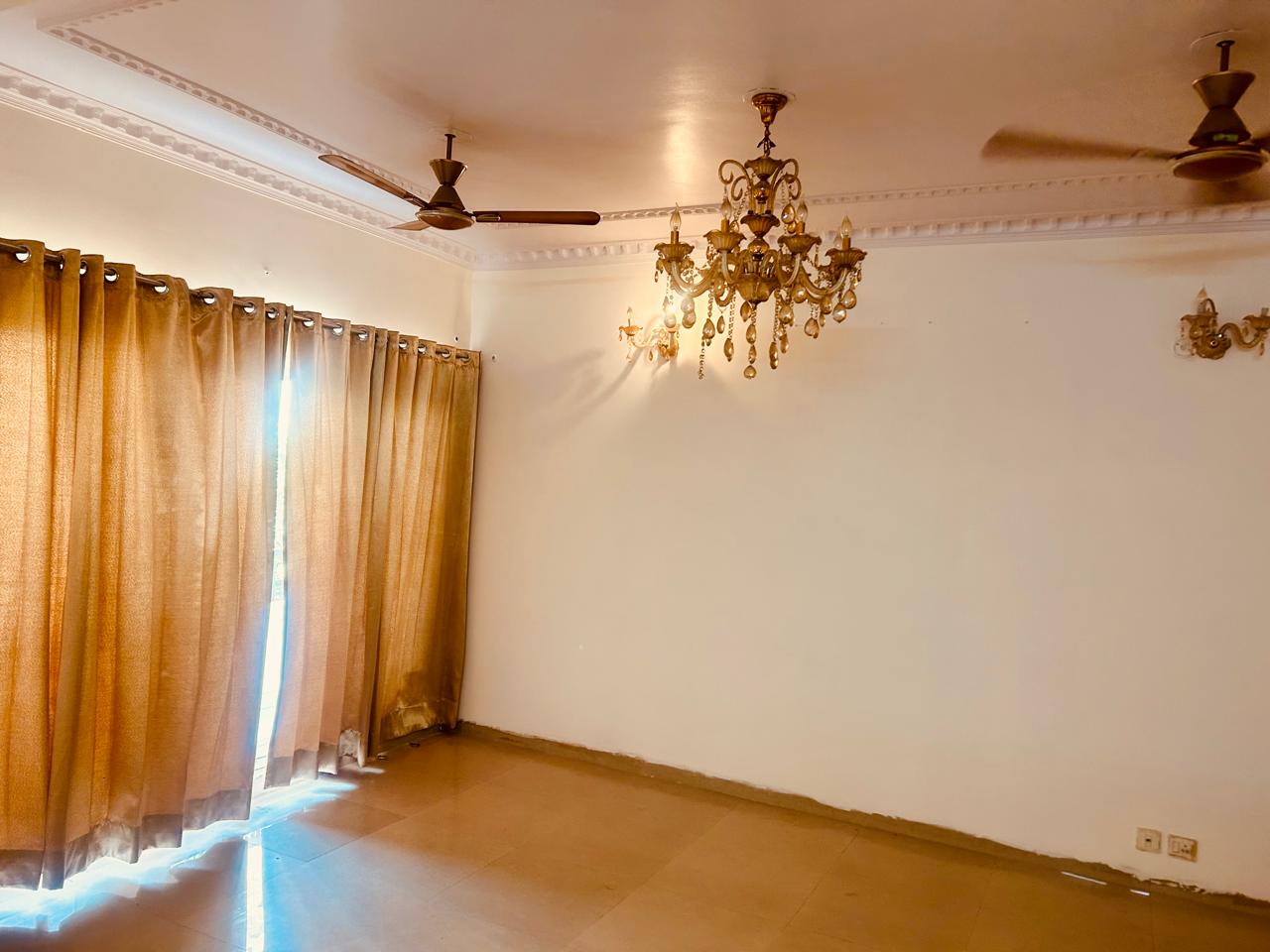 3 BHK Fully Furnished Flat for Rent – Rohtas Plumeria, Lucknow, GOMTI NAGAR, Lucknow - Photo 2