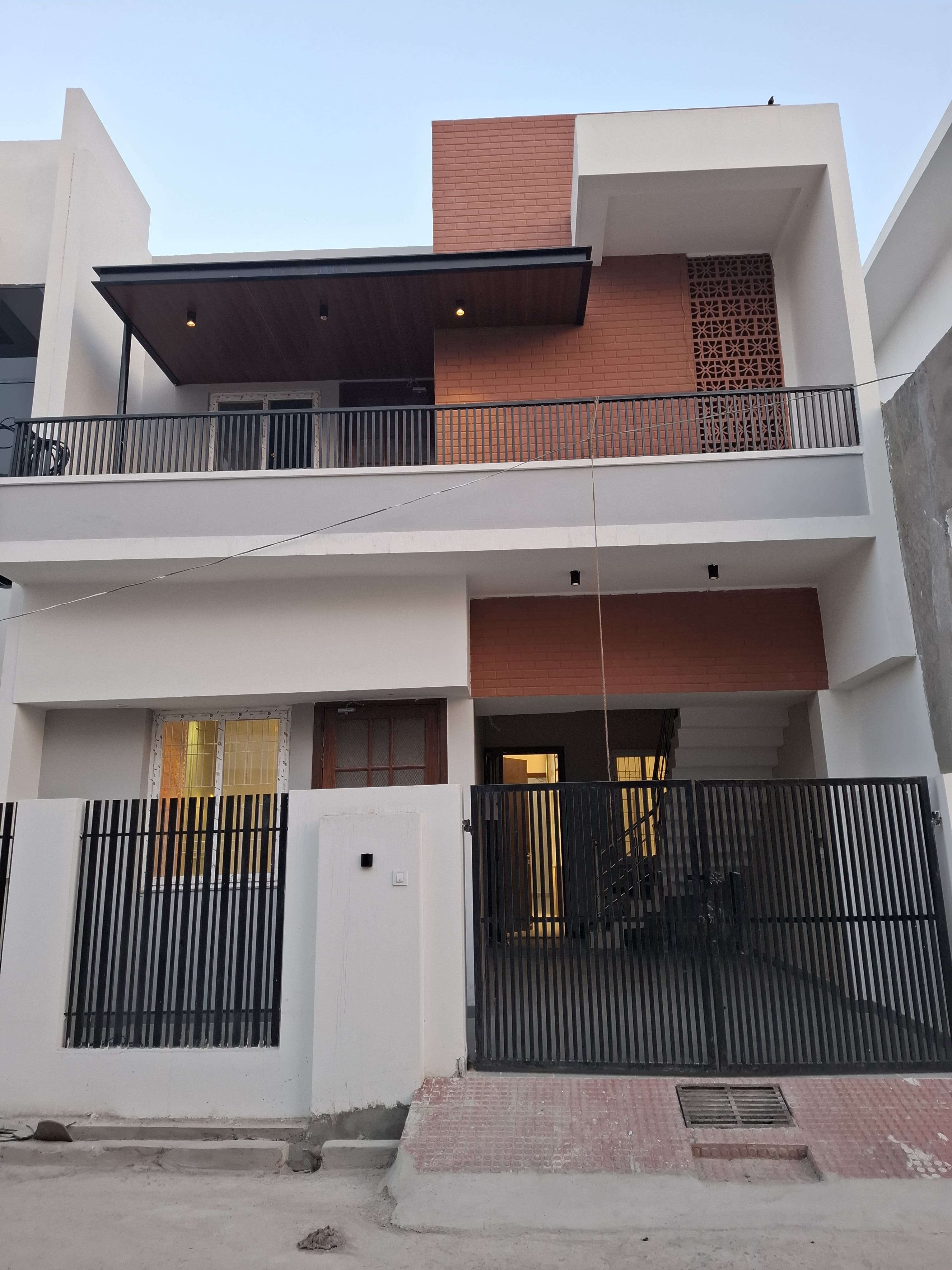 2BHK Independent Grou, Amity University Lucknow, Lucknow - Photo 2